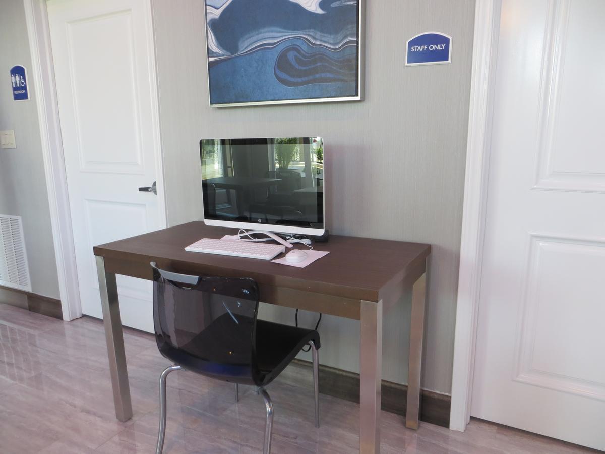 Blue - Woodlands Hotel 2*